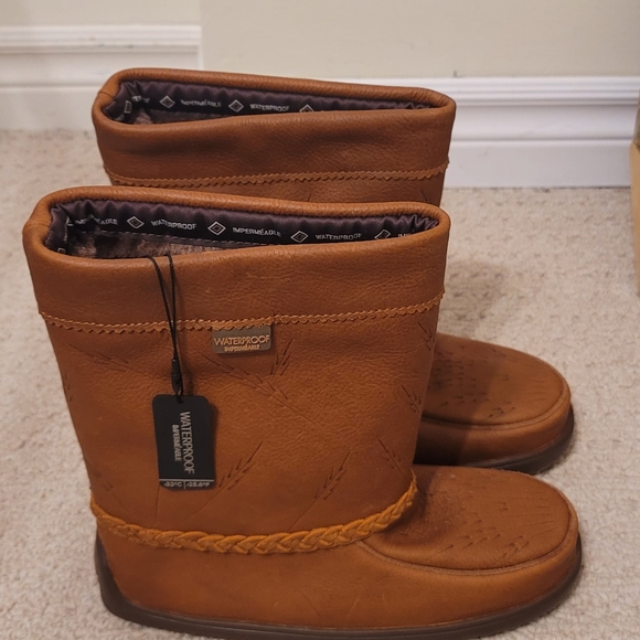 Manitoba Mukluks Waterproof - Picture 3 of 7